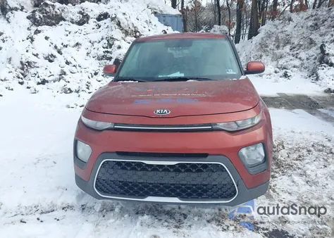 2021 Kia Soul Lx z USA, uszkodzony, nr VIN KNDJ23AU2M7776841